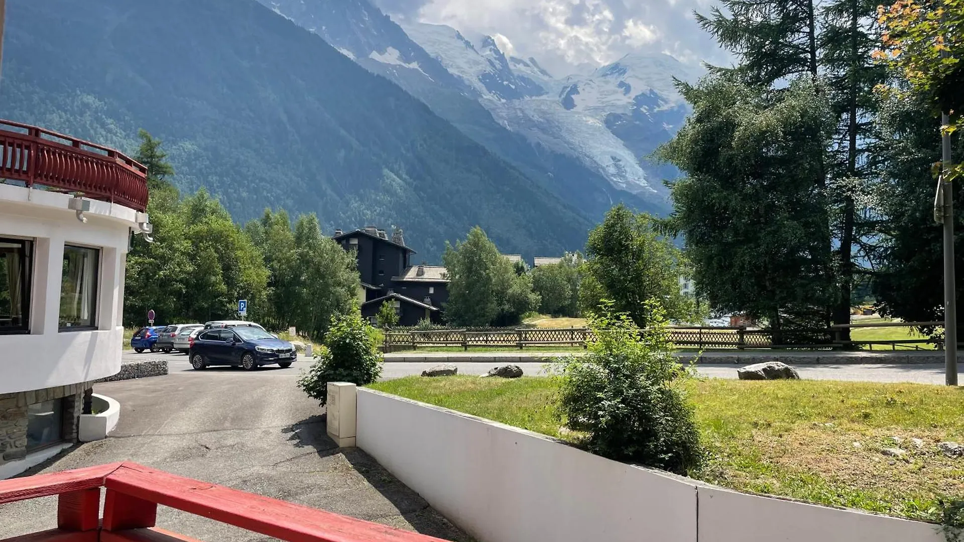 Chalet Hotel La Sapiniere シャモニー 3*,